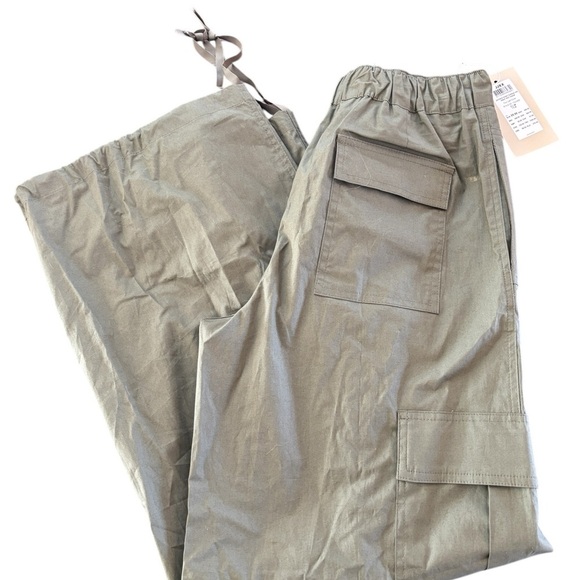 JJXX Women's Yoko Cosy Cargo Pants In Olive Green Size Medium New With Tags - Picture 2 of 7